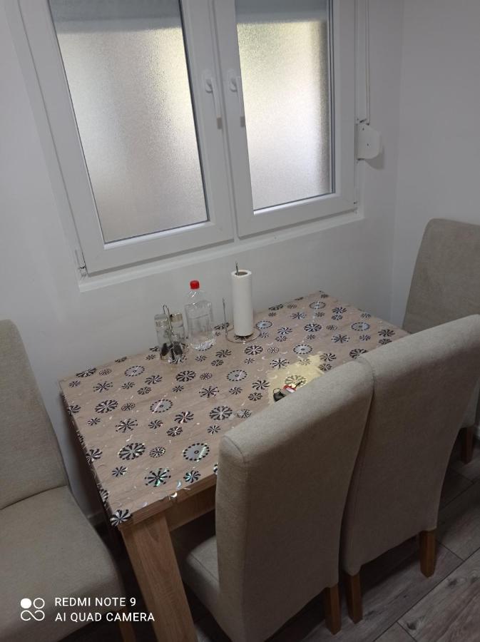 7 Days Premium Apartment 2 Subotica Exterior foto